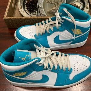 Nike Air Jordan 1 Mid White & Teal Sneakers Sz 13